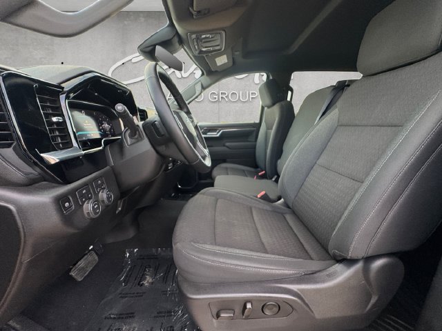 Used 2026 Chevrolet Silverado 1500 RST AWD/4WD image 19