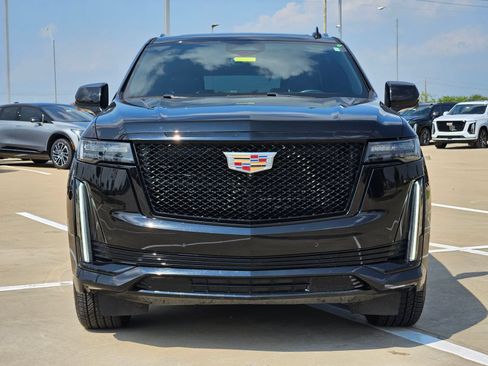 Used 2024 Cadillac Escalade Sport w/ Touring Package AWD/4WD image 6