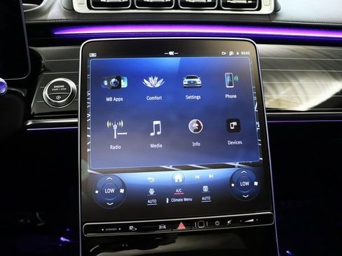 Used 2022 Mercedes-Benz S 580 4MATIC Sedan w/ Rear Seat Package image 7