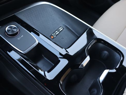 Used 2026 Buick Enclave Preferred w/ LPO, Floor Liner Package image 28