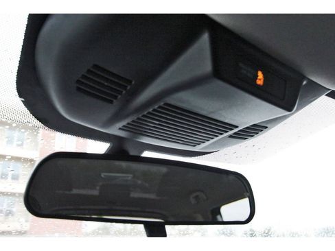 Used 2021 Nissan Rogue S image 19