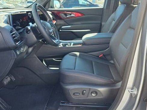 New 2026 Chevrolet Traverse Z71 w/ Enhanced Driving Package AWD/4WD image 9