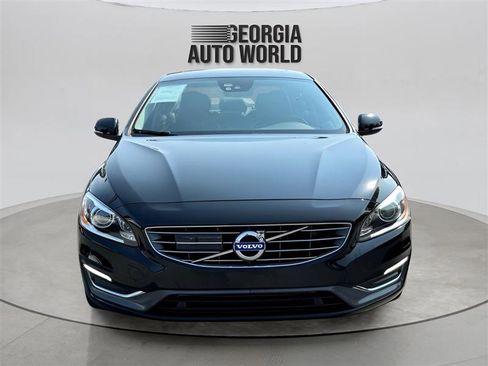 Used 2018 Volvo S60 T5 Inscription Platinum image 8