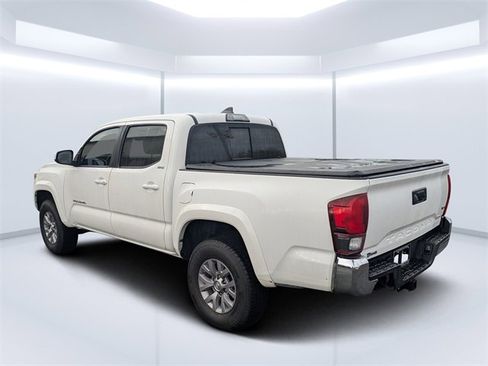 Used 2019 Toyota Tacoma SR5 image 5