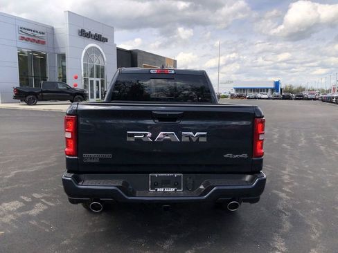 New 2026 RAM 1500 4x4 Crew Cab image 18