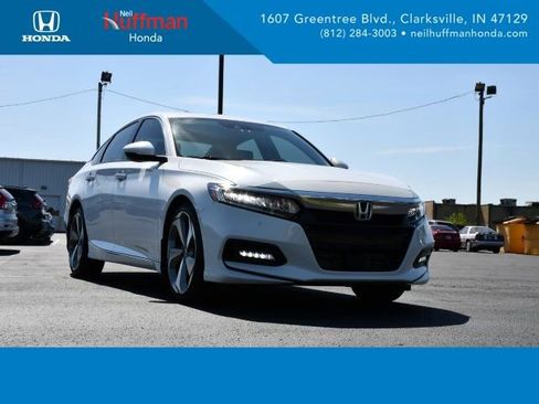 Used 2018 Honda Accord Touring image 1