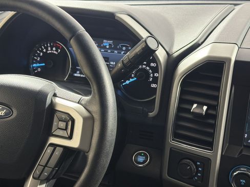 Used 2018 Ford F150 Lariat image 22