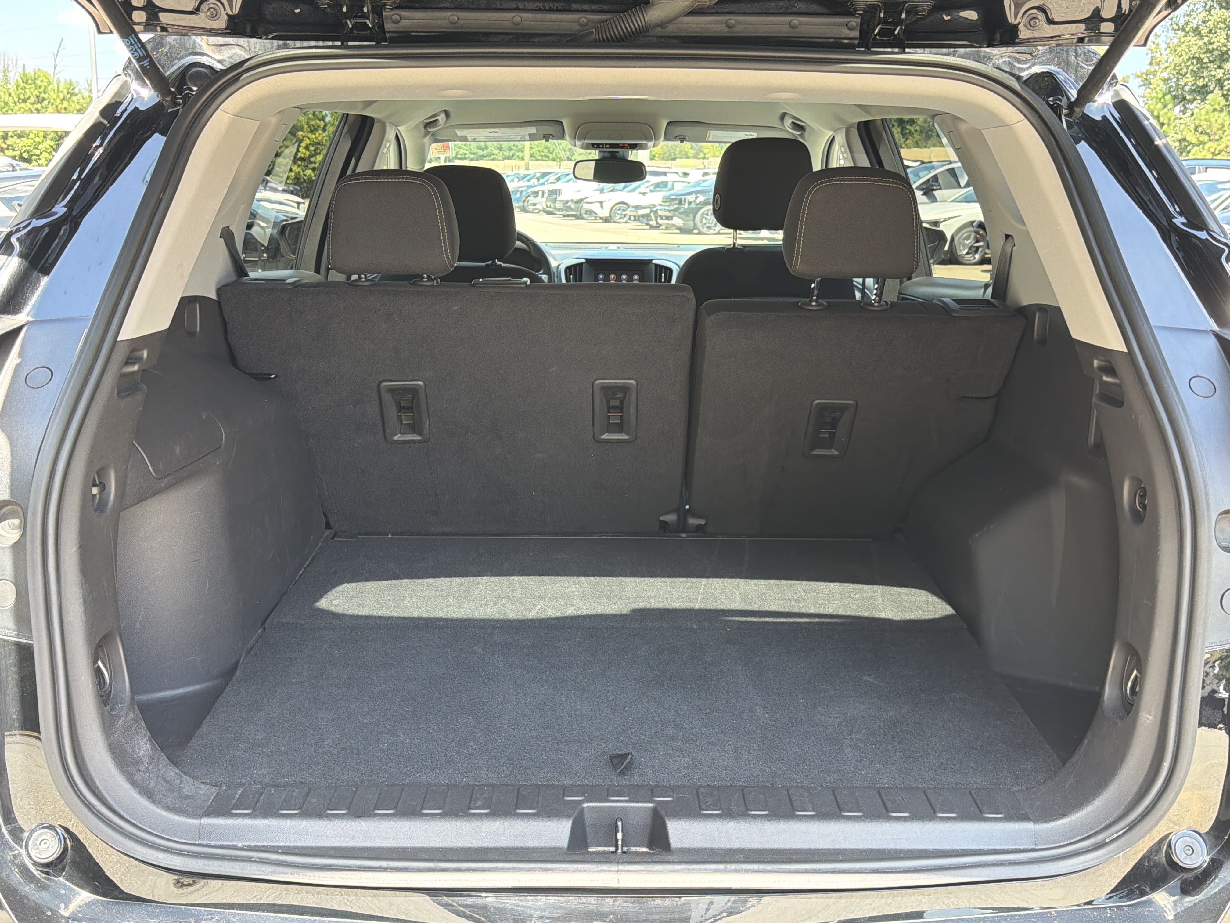 Used 2024 GMC Terrain SLE AWD/4WD image 26