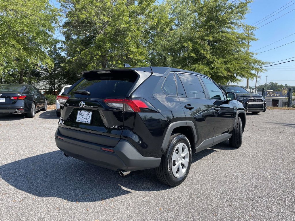 Used 2025 Toyota RAV4 LE FWD image 3