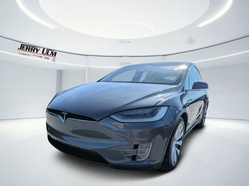 Used 2019 Tesla Model X 100D image 27
