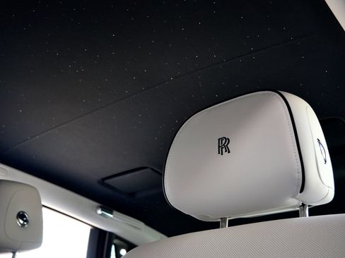 Certified 2023 Rolls-Royce Phantom Sedan RWD image 10