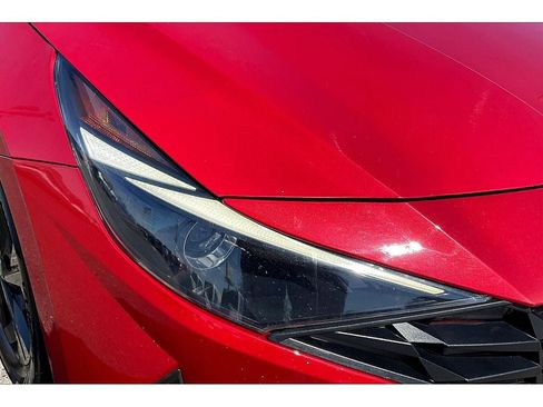 Used 2021 Hyundai Elantra SEL image 27