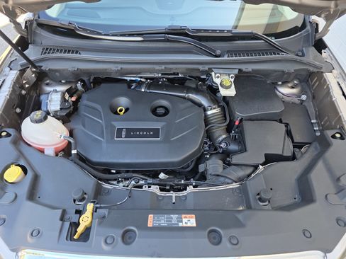 Used 2019 Lincoln MKC Premiere image 40