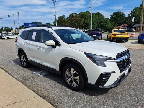 Certified 2025 Subaru Ascent Premium AWD/4WD image 8