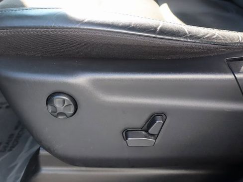 Used 2021 Jeep Grand Cherokee Laredo X image 11