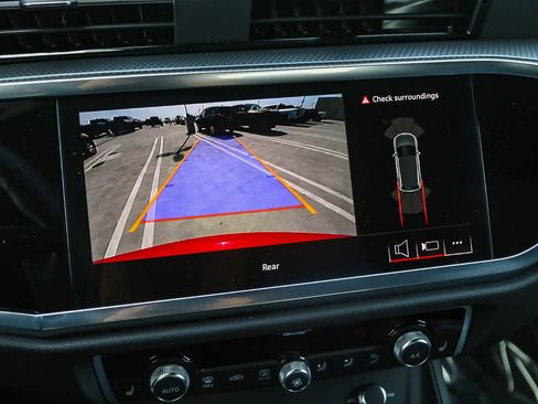 Used 2025 Audi Q3 2.0T Premium w/ Convenience Package image 23