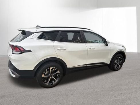 Certified 2024 Kia Sportage EX w/ EX Premium Package AWD/4WD image 15