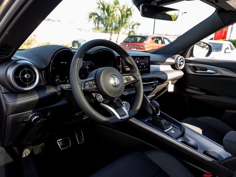 New 2025 Alfa Romeo Tonale image 22