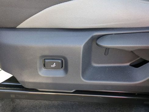 Used 2026 Toyota Tacoma TRD Off-Road image 26