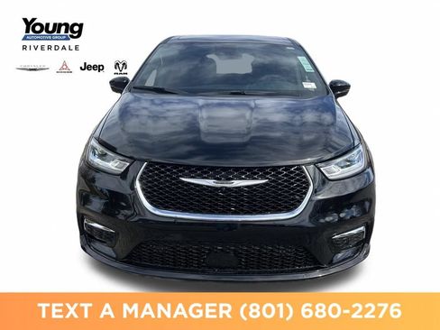 New 2026 Chrysler Pacifica Select FWD image 8
