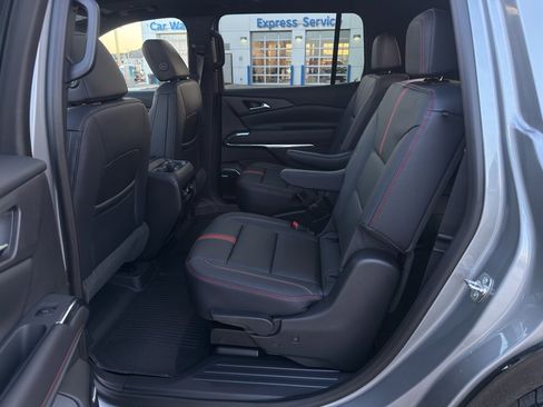 New 2026 Chevrolet Traverse RS w/ LPO, Floor Liner Package AWD/4WD image 48