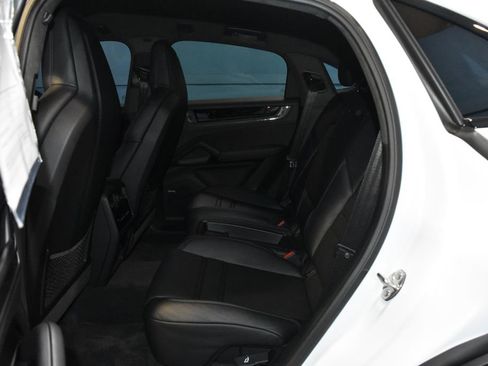Certified 2024 Porsche Cayenne Turbo GT image 22