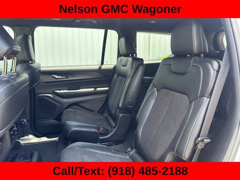 Used 2024 Jeep Grand Cherokee L Altitude AWD/4WD image 14
