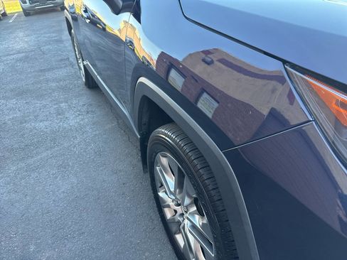 Used 2020 Toyota RAV4 XLE Premium image 10