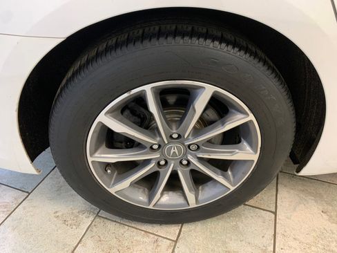 Used 2019 Acura TLX image 7
