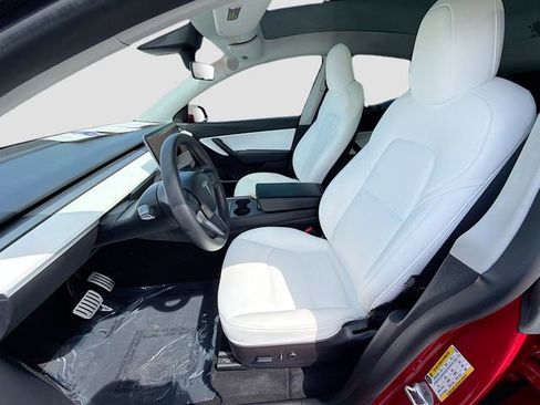 Used 2022 Tesla Model Y Performance AWD/4WD image 19
