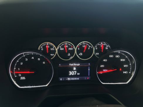 Used 2021 Chevrolet Suburban LT image 15