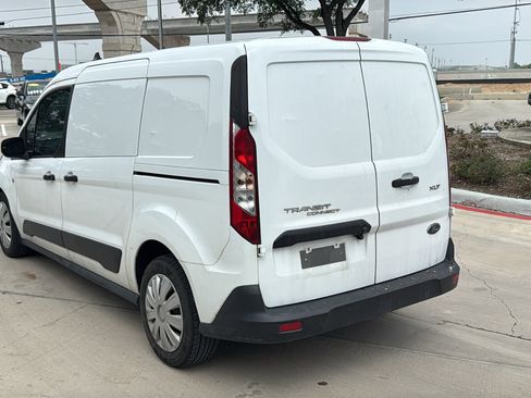 Used 2019 Ford Transit Connect XLT FWD image 5