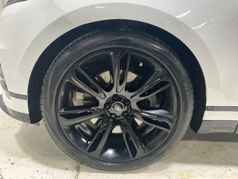 Used 2023 Land Rover Range Rover Velar HST image 9