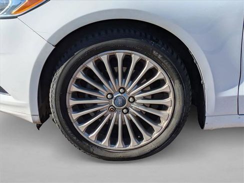 Used 2015 Ford Fusion Titanium image 11