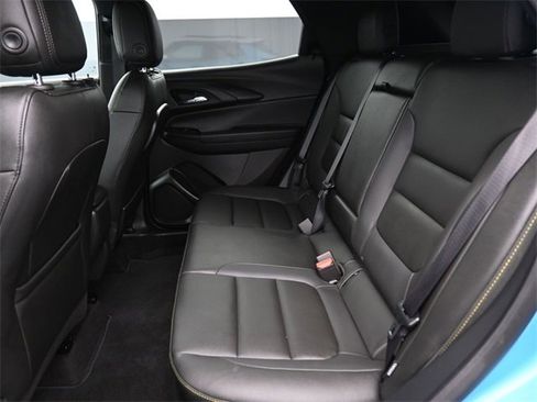 Certified 2025 Chevrolet TrailBlazer ACTIV w/ Driver Confidence Package image 11