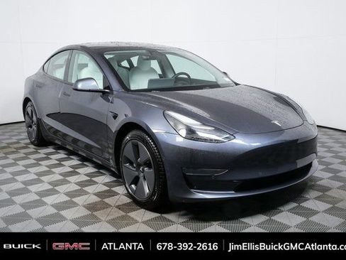 Used 2021 Tesla Model 3 Standard Range Plus image 1