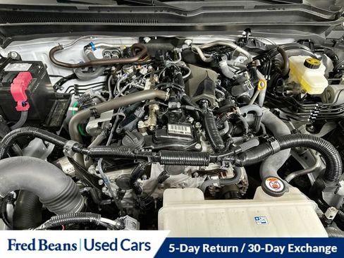 Used 2025 Toyota Tacoma SR5 AWD/4WD image 37