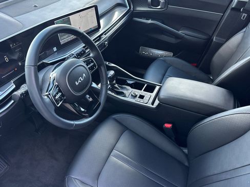 Certified 2025 Kia Sorento S AWD/4WD image 10