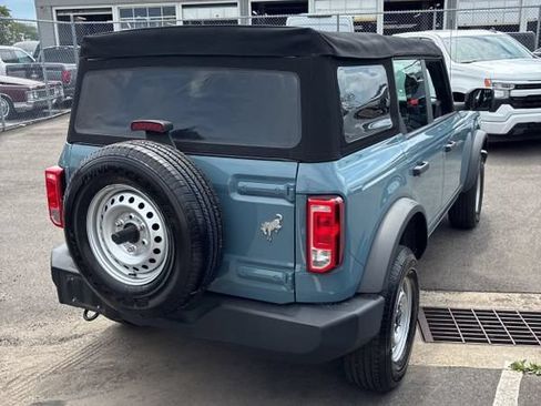 Used 2022 Ford Bronco 4-Door AWD/4WD image 3