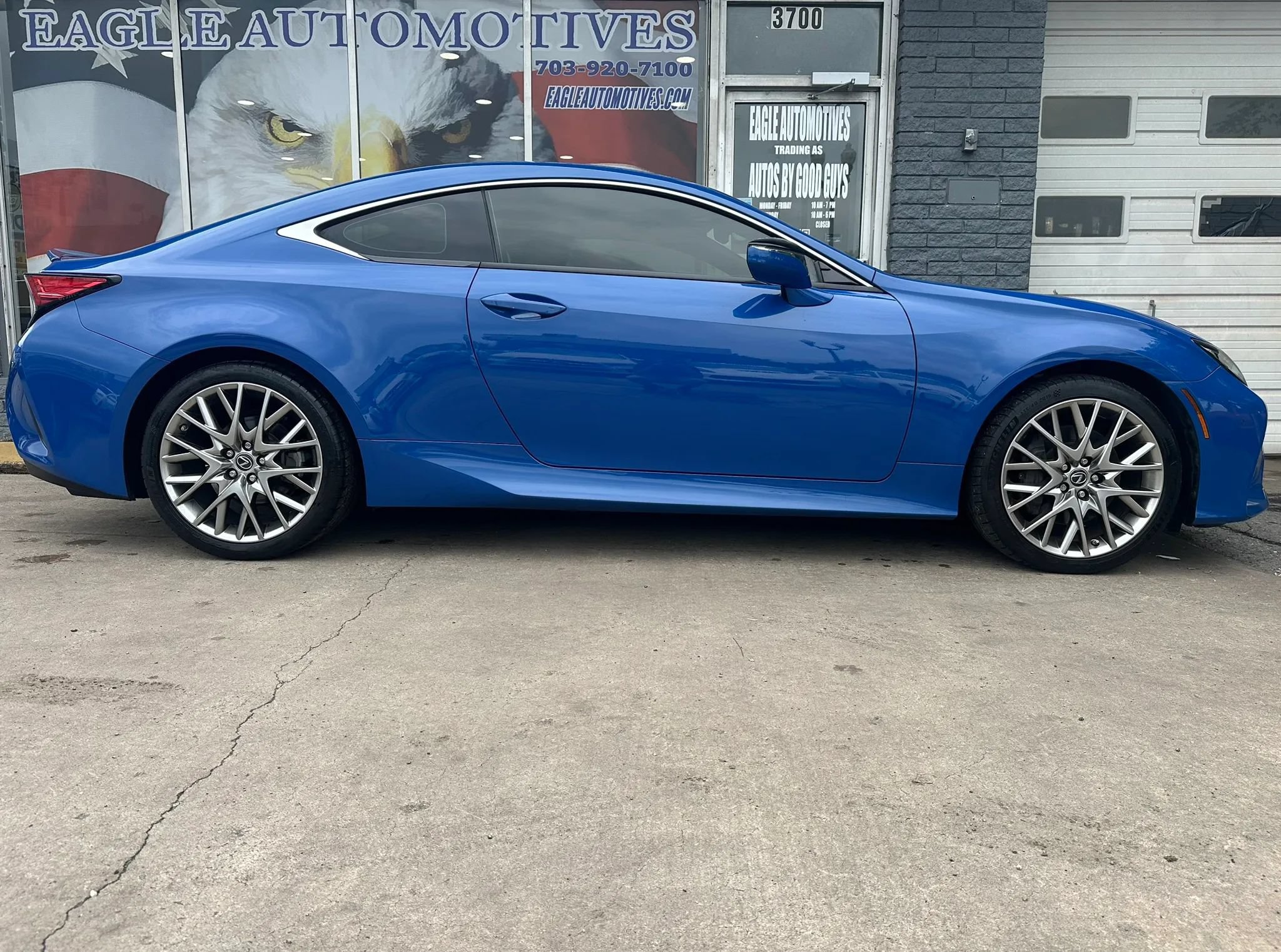 Used 2022 Lexus RC 350 w/ Premium Package RWD image 2