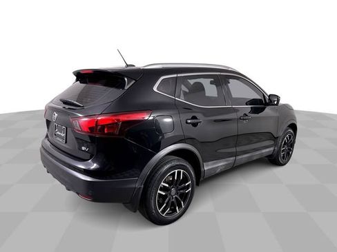 Used 2019 Nissan Rogue Sport SV w/ Technology Package image 8