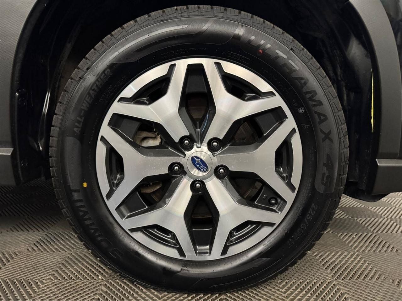 Used 2023 Subaru Forester Premium AWD/4WD image 26