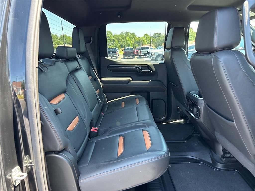 Used 2023 GMC Sierra 1500 AT4 AWD/4WD image 15