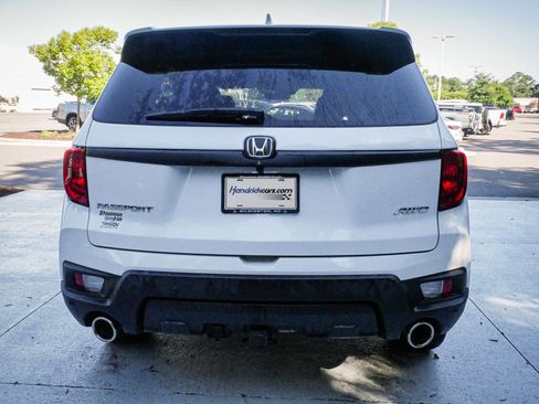 Used 2023 Honda Passport EX-L image 10