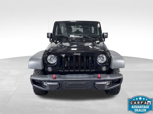 Used 2016 Jeep Wrangler Unlimited Rubicon AWD/4WD image 2