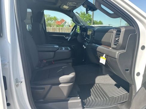 New 2024 GMC Sierra 1500 Elevation image 22