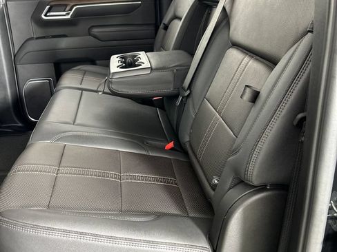 Used 2025 Chevrolet Silverado 1500 High Country w/ Technology Package AWD/4WD image 19