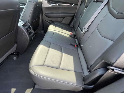 Used 2021 Cadillac XT5 Premium Luxury image 10