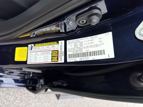 New 2026 Toyota Tundra Platinum w/ TRD Off-Road Package image 31