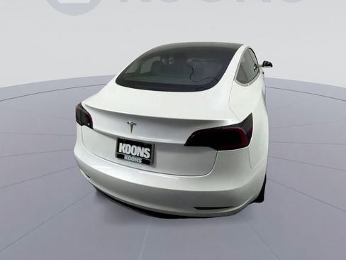 Used 2020 Tesla Model 3 Standard Range RWD image 11